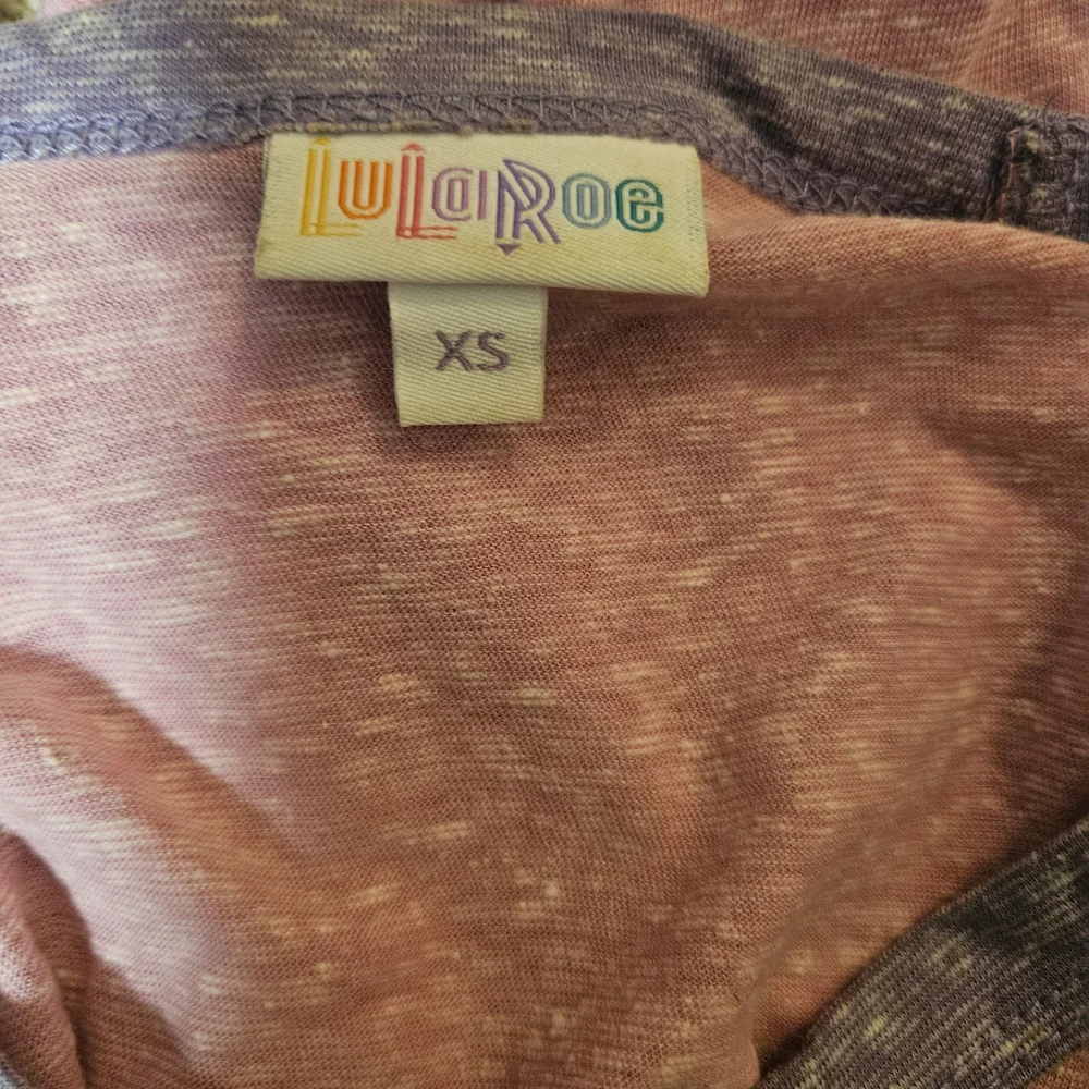 LuLaRoe Randy Purple and Pink 3/4 Sleeve Raglan Tee - Picture 9 of 9